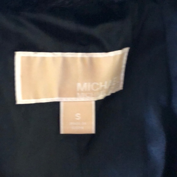 Black Michael kors fur vest - Picture 3 of 4